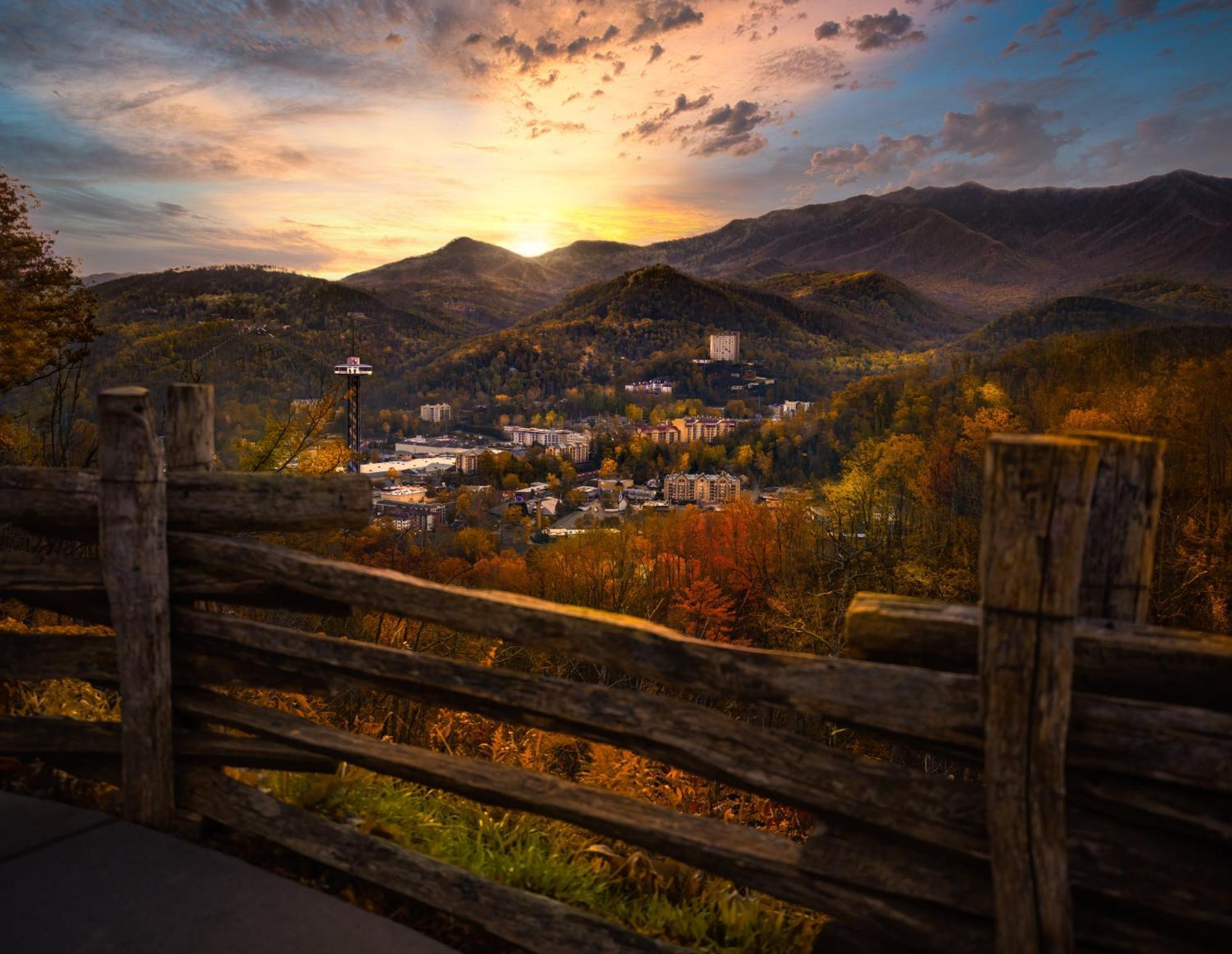 Suite Sensations, Hot Tub, Pool Table, 1089 Free Tickets Each Paid Day, Dollywood And More Pigeon Forge Exterior foto
